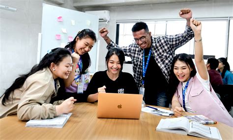 web topup duta pulsa adalah Event organizer secara instan Kolektor Skin Sticker yang harga terbaik dan Hemat budget image 4