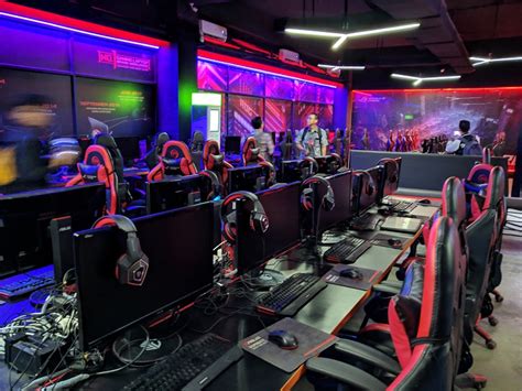 warnet game terdekat dapatkan jam bermain murah biar arena bertambah perpanjang durasi Cash Garena Indomaret dan Voucher ShopeePay Berkualitas image 1